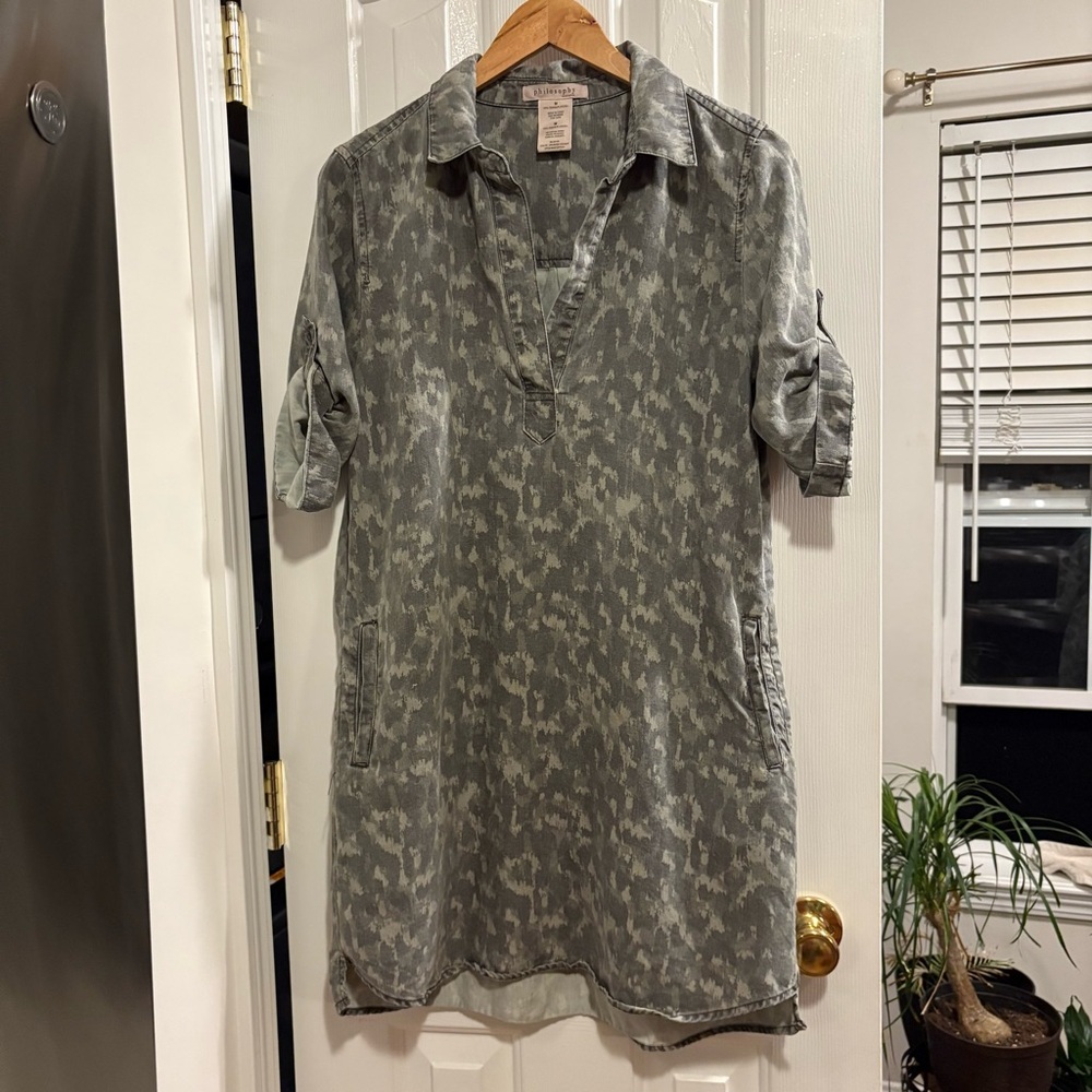 Philosophy Size Medium 3/4 Roll Tab Sleeves Camo Tunic/Dress W/Pockets